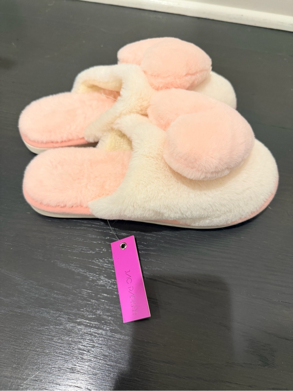 Jac Parker heart fluffy slippers - size 8-9